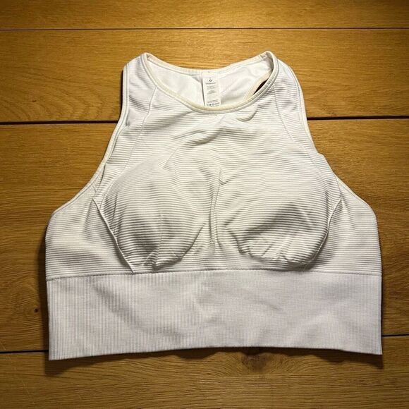 Lululemon ebb to train bra 8 - Picture 1 of 7